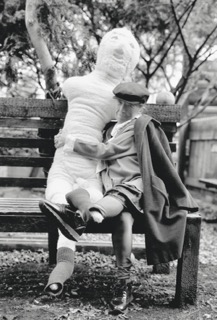 HR_10322-14-11.tif Louise Bourgeois, New York City,
1996.
© 2025 Bruce Weber, foto.kunst.kultur